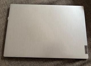 Lenovo IdeaPad 3 81W1 Plata