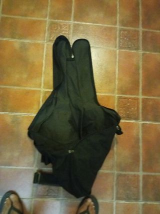 Funda para guitarra negra