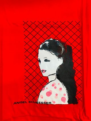 Camiseta con diseño de Angel Schlesser