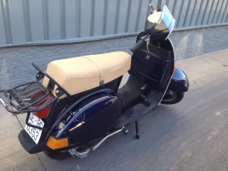 Vespa TX 200 
Azul Oscuro
