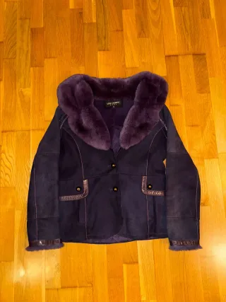 Chaqueta ante y piel sintética morada