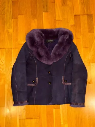 Chaqueta ante y piel sintética morada