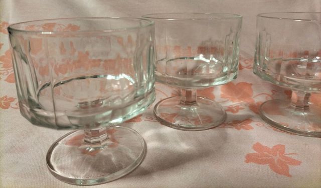 n. 9 COPPETTE DA DESSERT