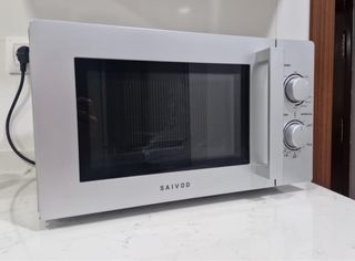 Microondas SAIVOD Gris Semi Nuevo