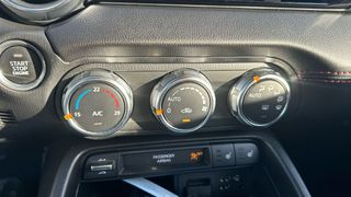 Mazda MX-5 2.0 SKYACTIV-G 135KW ZENITH RF 184 2P