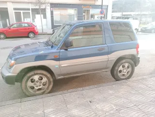 Mitsubishi io 2001