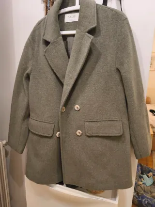 Abrigo Tifosi oversize verde. 