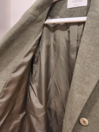 Abrigo Tifosi oversize verde. 