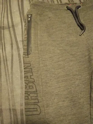 Pantalones niño Talla 11/12. 