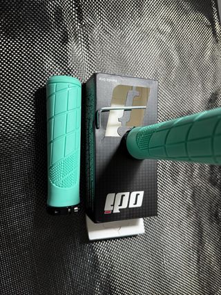 Puños ODI MTB Azul Celeste