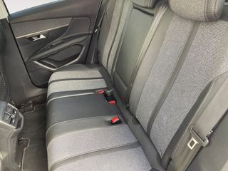 Peugeot 3008 1.2 PureTech 130 Allure