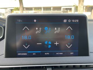 Peugeot 3008 1.2 PureTech 130 Allure
