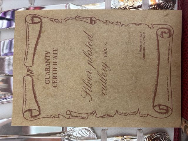 Vajilla de plata dorada y plateada