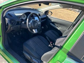 Mazda 2 2007