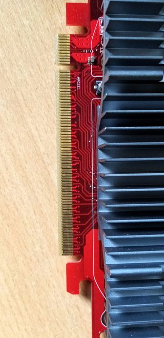 Scheda Grafica ASUS Ati Radeon EAH5570 1GB