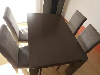 Mesa comedor extensible + 4 sillas