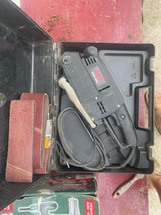 Lijadora de banda SKIL 600W