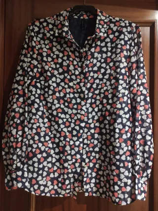 Blusa Stradivarius Corazones Azul y Rosa