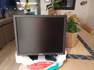 Pantalla Dell Negra