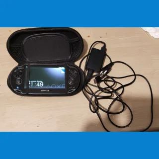 Sony PS Vita Negra + Funda y Cargador