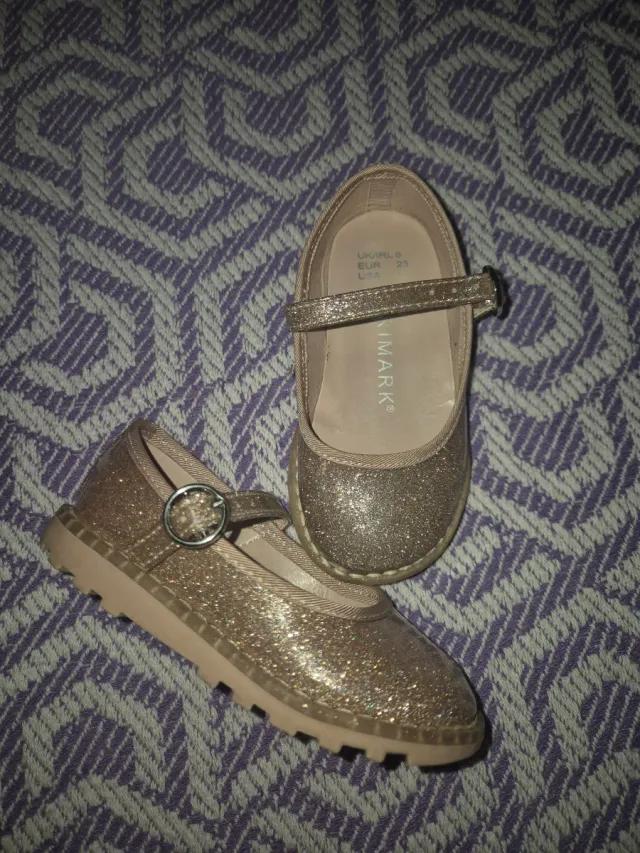 Zapatos niña Primark brillantes talla 23
