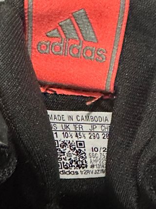 Zapatillas Adidas Negras y Rojas