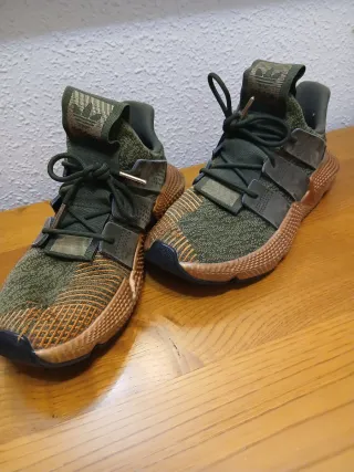 Zapatillas Adidas Verde y Dorado valen para 37 tmb
