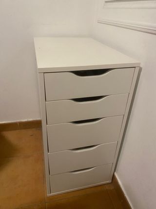 Cassettiera bianca Ikea a 5 cassetti