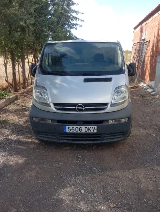 Opel Vivaro 2006
