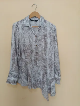 Blusa asimétrica 