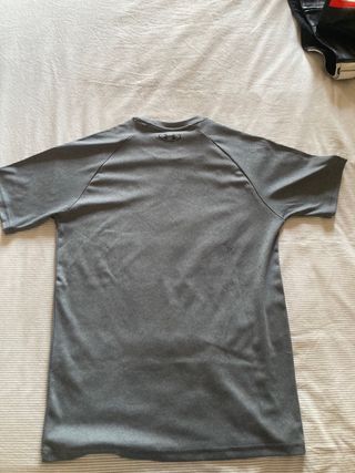Camiseta Under Armour transpirable gris Talla M