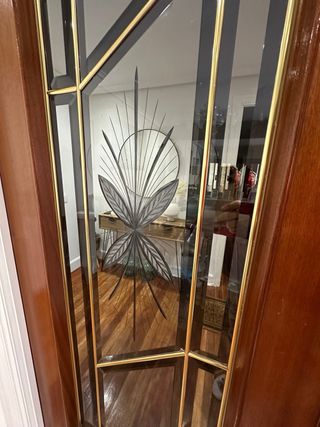 Puertas madera con cristal decorado