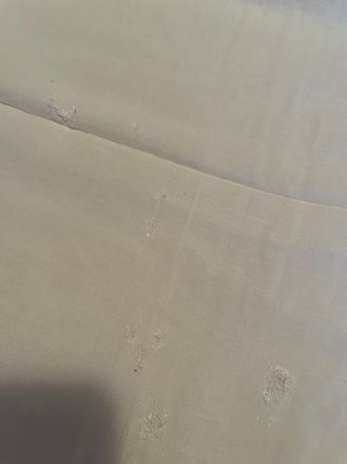 Sábana hilo bordada a mano (foto 1)