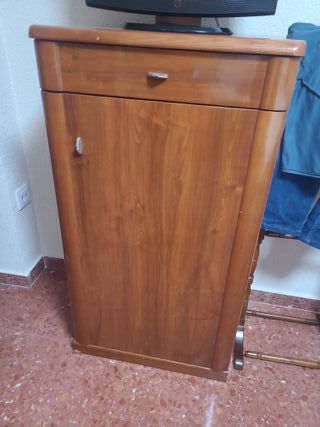 Mueble zapatero de madera