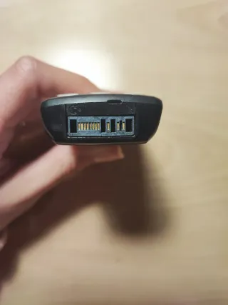 Sony Ericsson T226, con batería