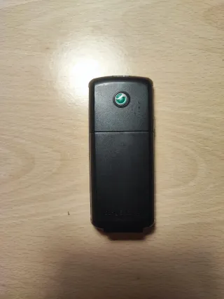 Sony Ericsson T226, con batería