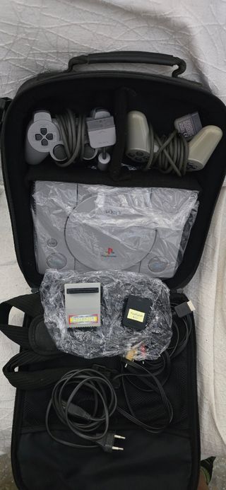 Consola PlayStation 1 con maletín