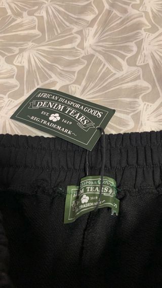 pantalones denim tears 