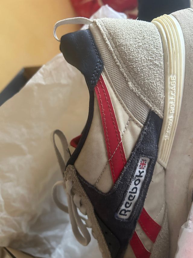 Reebok LX2200