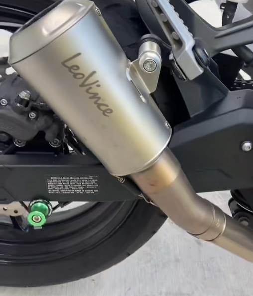 Linea de escape Leovince Kawasaki Z125 