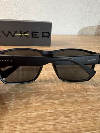 Gafas de sol Hawkers negras y grises