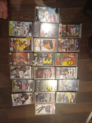 Pacchetto di 19 giochi per PSP