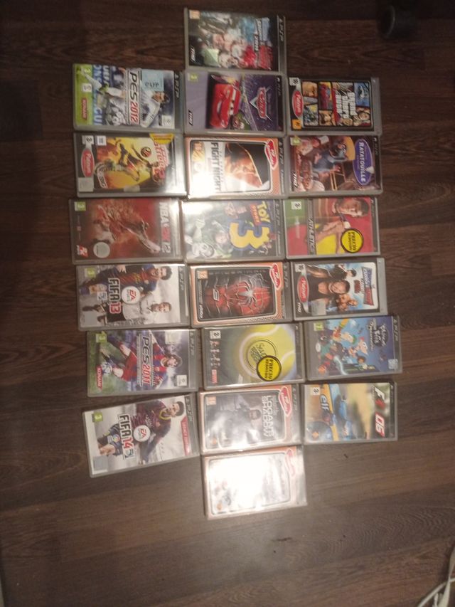 Pacchetto di 19 giochi per PSP