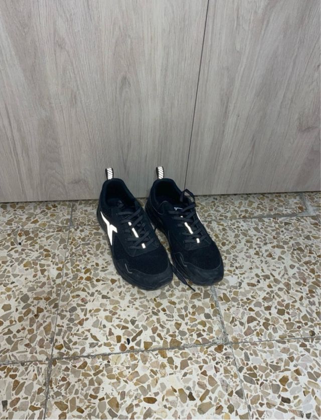 Zapatillas deportivas negras