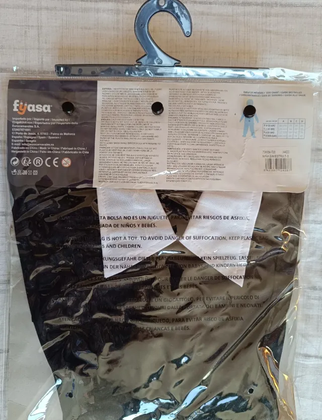 Disfraz Niña Siniestra - Miércoles.
Talla 10-12.