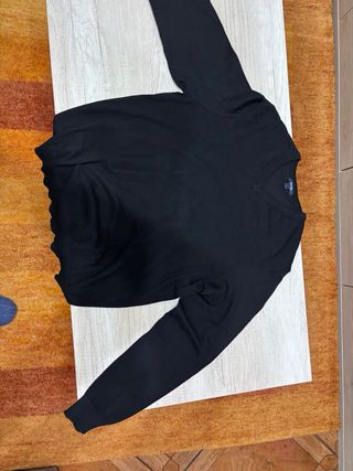 2 Jersey Kiabi pico negro talla L