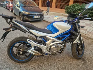 Suzuki Gladius SFV 650