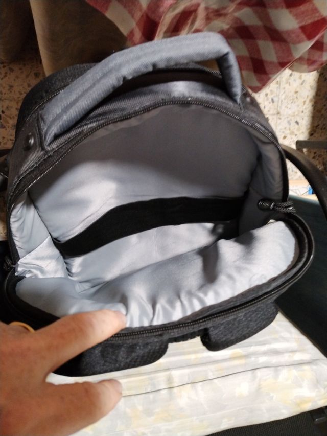 Mochila Dicota senderismo 36x46cm, tres cremallera