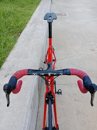 Bicicleta Carretera Trek Emonda SLR Roja