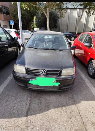 Volkswagen Polo 1.4 75cv – Año 2000 